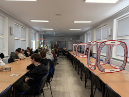 Odlotowe zajęcia w naszej szkole! Uczniowie poznali świat dronów FPV